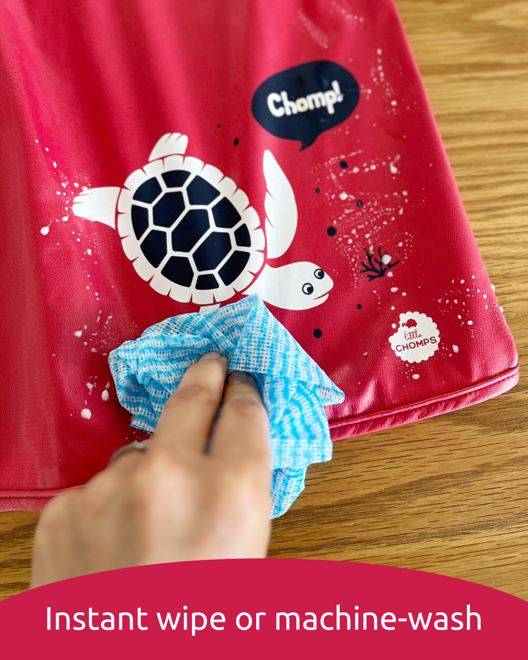 Hand wiping milk of the red waterproof feeding smock.